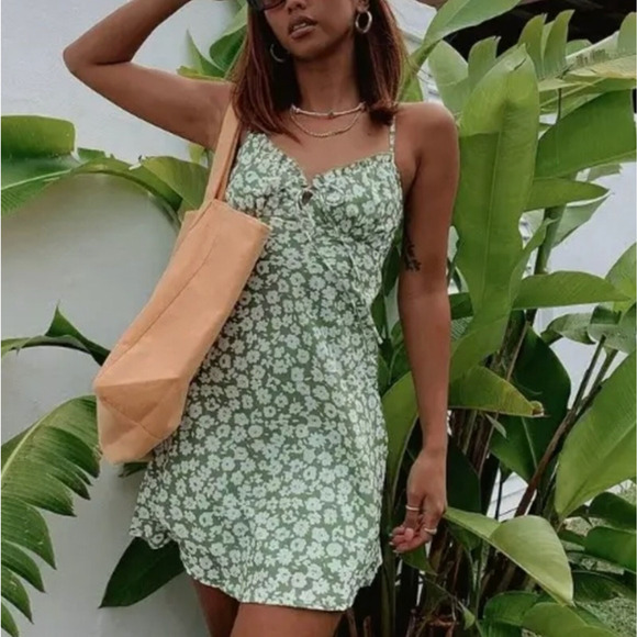 Princess Polly Tasmin Mini Dress Women’s Size 0 Green Floral Tie Waist Boho - Picture 1 of 8